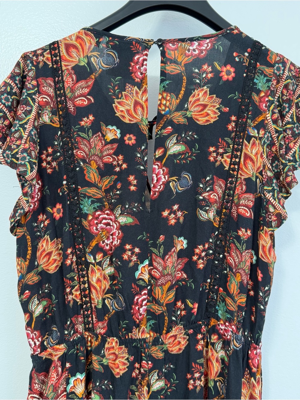 Farm Rio Lillian Wide-Leg Jumpsuit Black Floral Print Flutter Sleeve Lace Size S - Picture 6 of 16